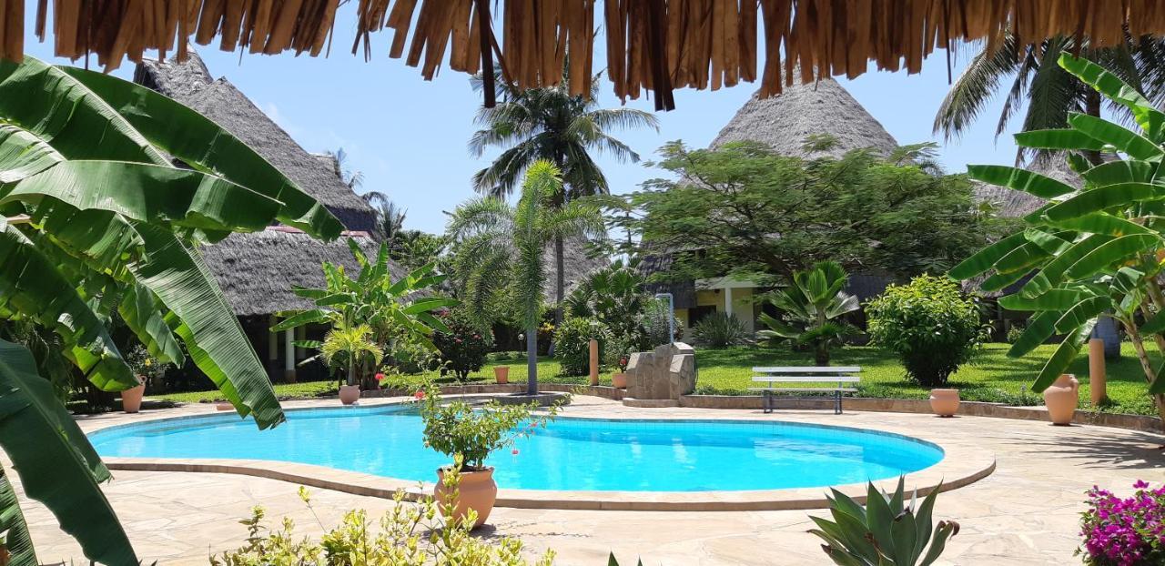 Amani Paradise - Luxury Villas Praia de Diani Exterior foto